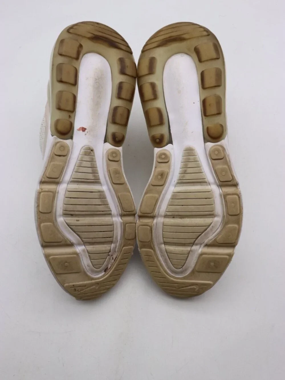 Nike Air Max 270 Shoes Women's 9.5 Desert Sand Tan Cushioned Sneakers DH3050-100
